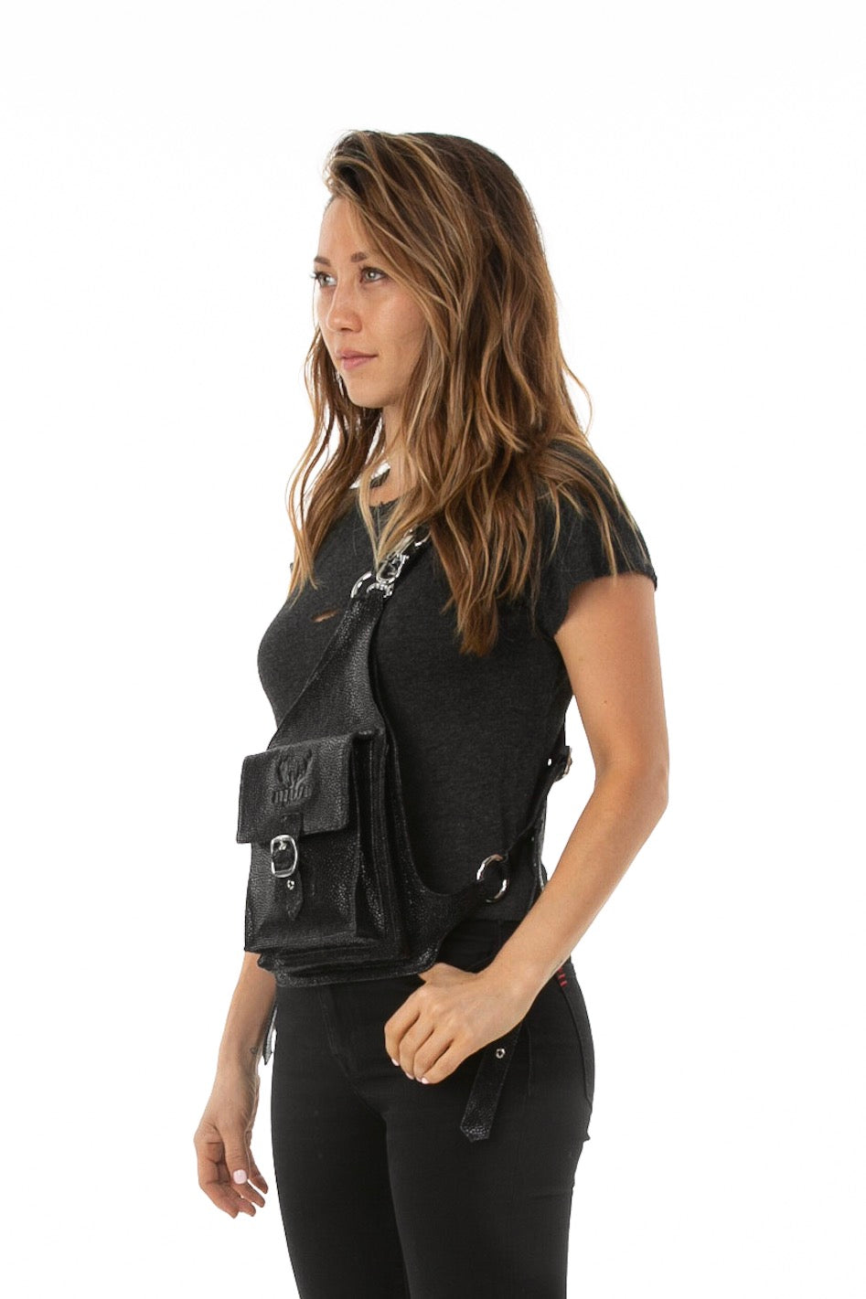 Side of female model wearing Holster Bag in Stingray
